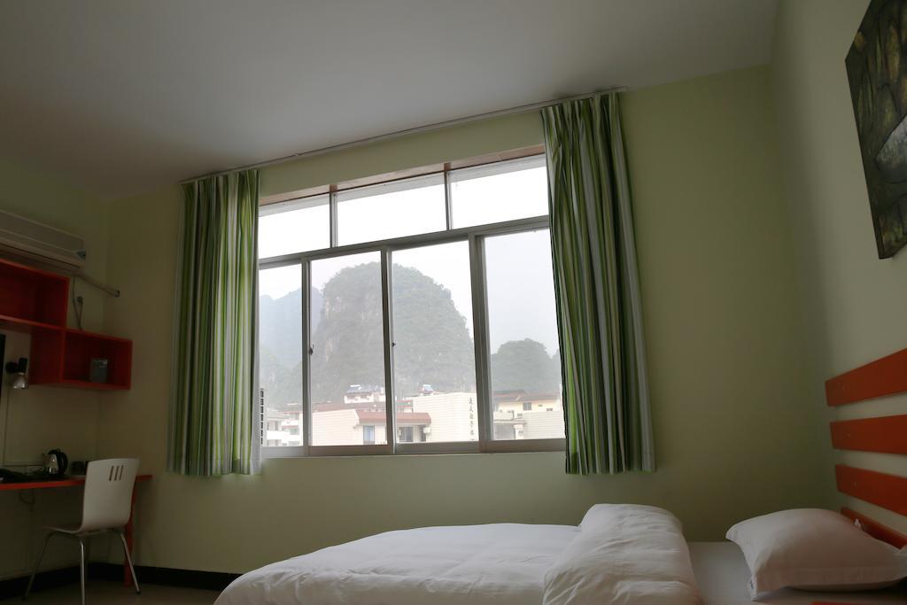 Tiffany Hostel Yangshuo Extérieur photo