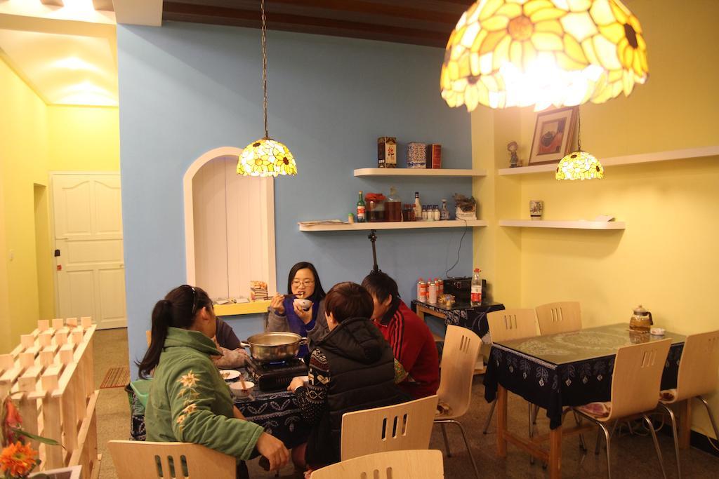 Tiffany Hostel Yangshuo Extérieur photo