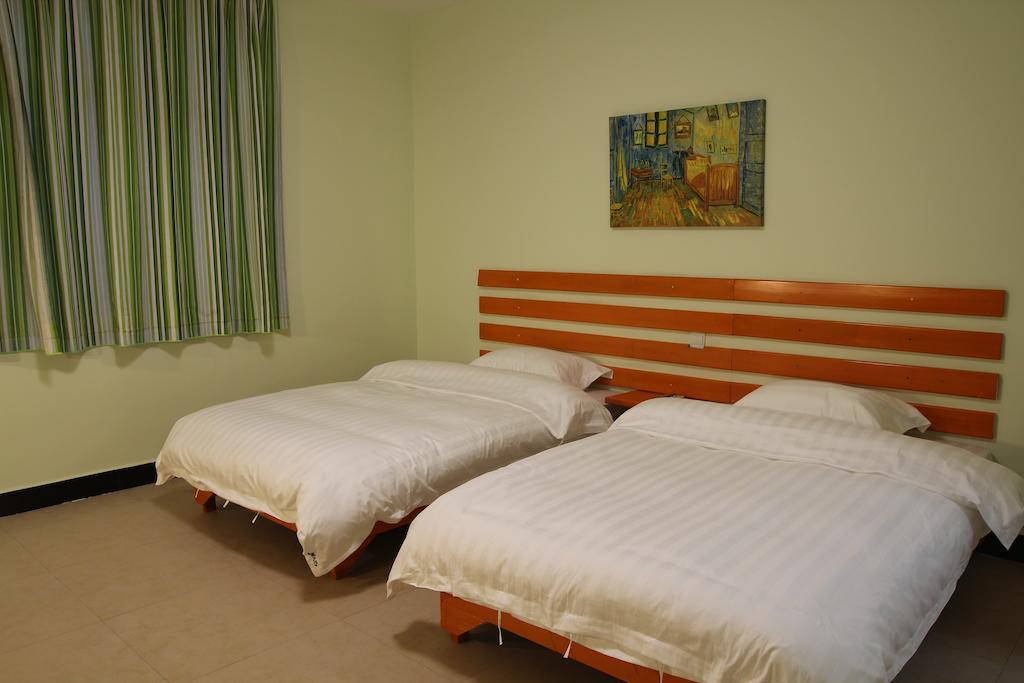 Tiffany Hostel Yangshuo Chambre photo