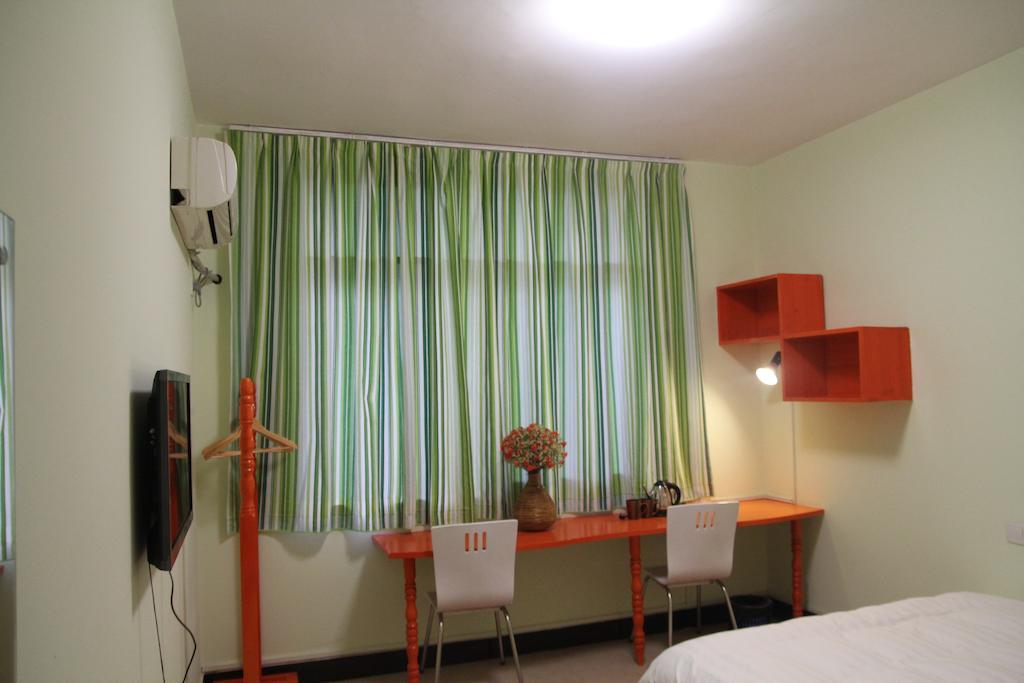 Tiffany Hostel Yangshuo Chambre photo