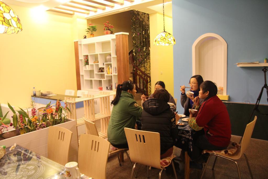 Tiffany Hostel Yangshuo Extérieur photo
