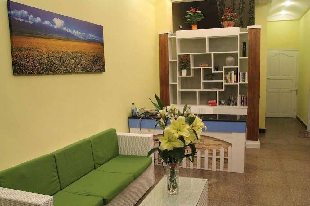 Tiffany Hostel Yangshuo Extérieur photo